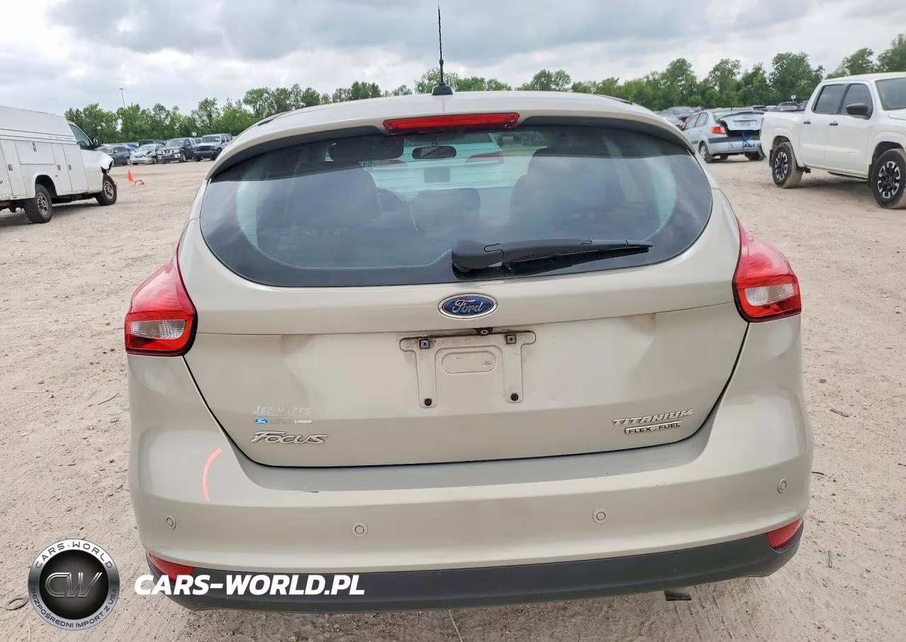2015 Ford Focus Titanium VIN:1FADP3N21FL268836 - 6