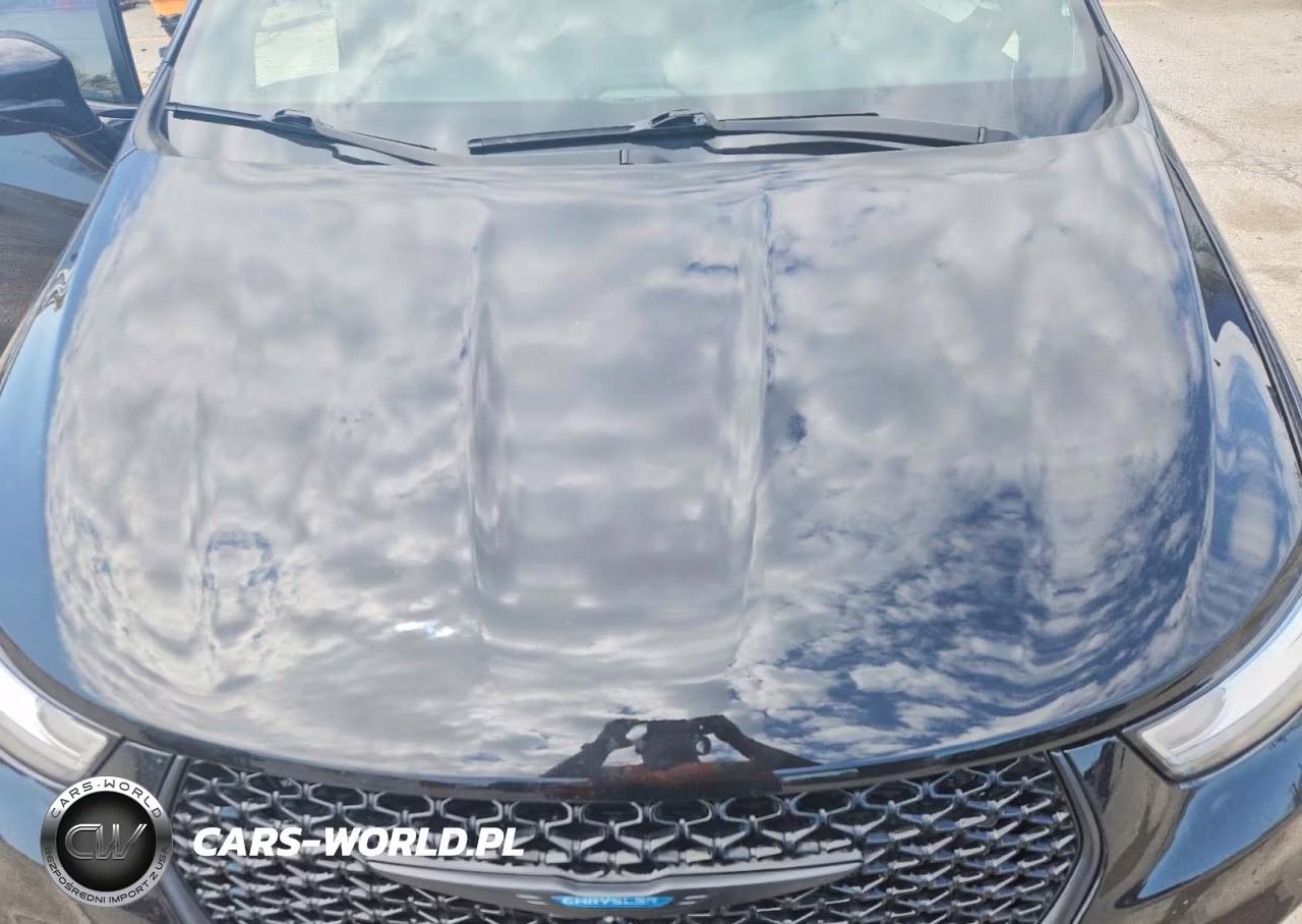 2021 Chrysler Pacifica Hybrid Touring L VIN:2C4RC1L72MR566945 - 12
