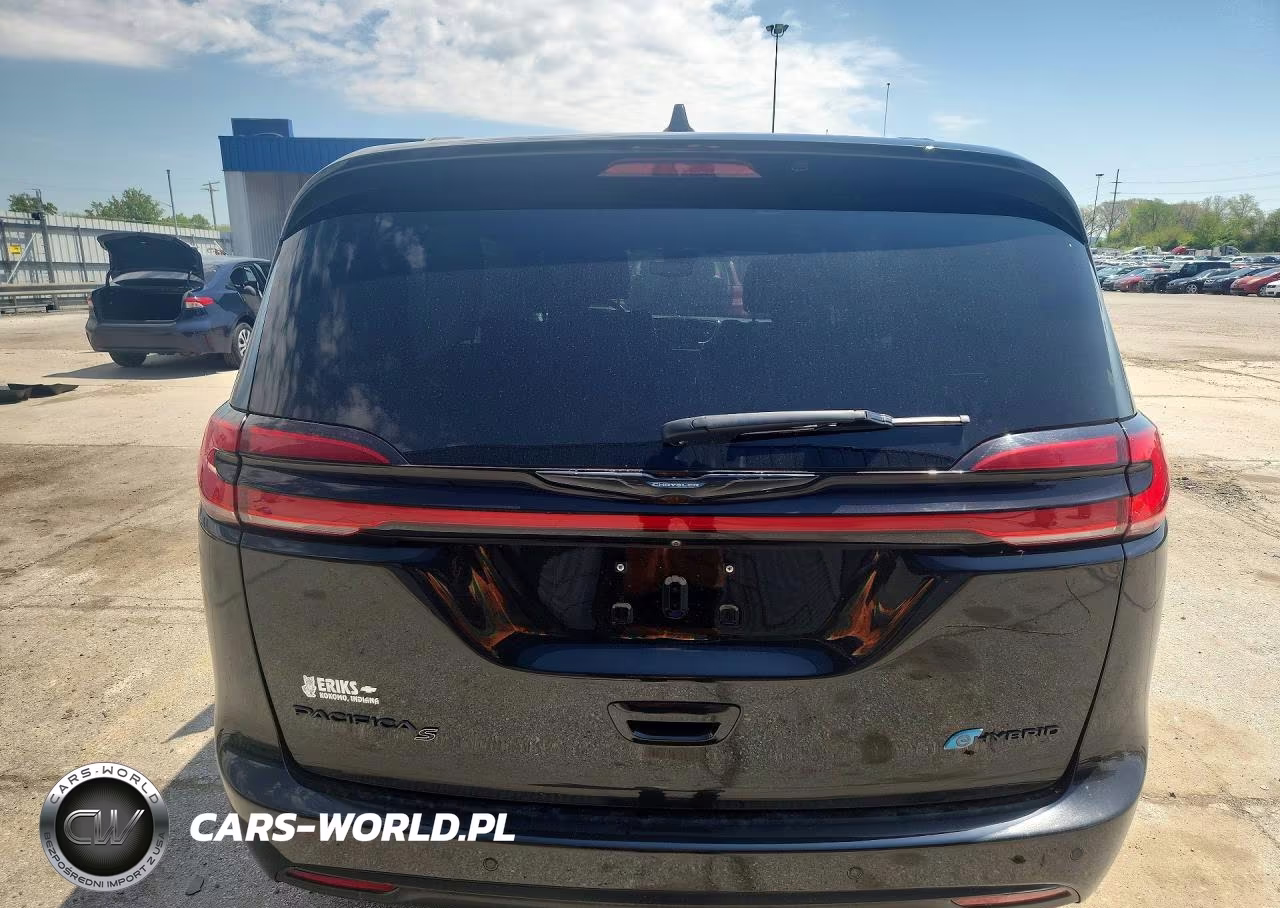 2021 Chrysler Pacifica Hybrid Touring L VIN:2C4RC1L72MR566945 - 6