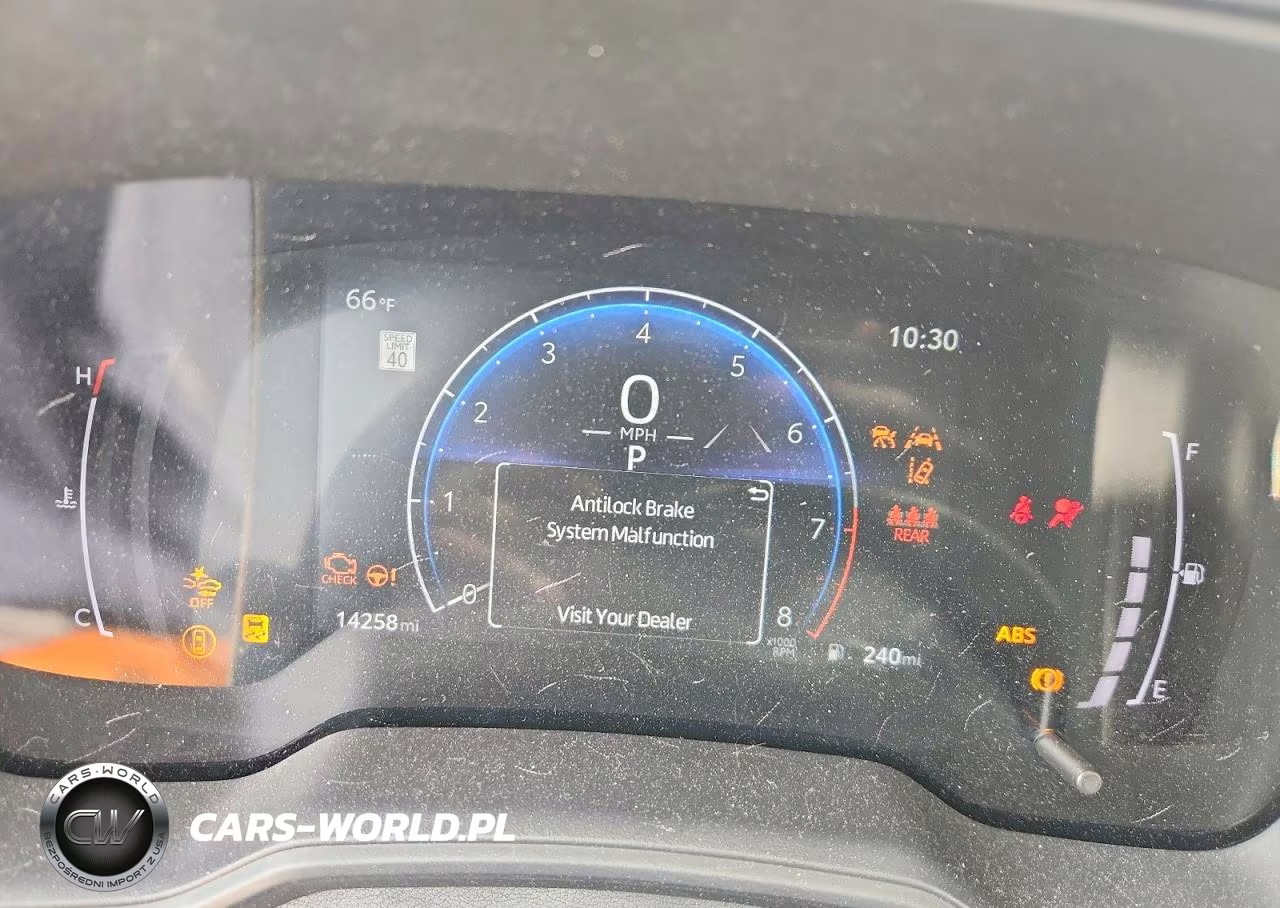 2026 Toyota Corolla Le VIN:5YFB4MDE0TP377996 - 9
