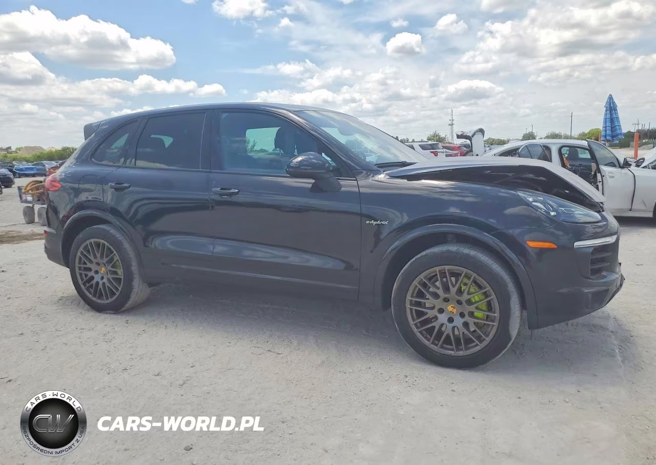 2017 Porsche Cayenne Se Hybrid Platinum VIN:WP1AE2A23HLA69534 - 4