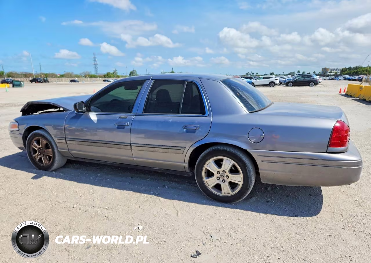 2006 Ford Crown Victoria Lx VIN:2FDHP74V26X130555 - 2