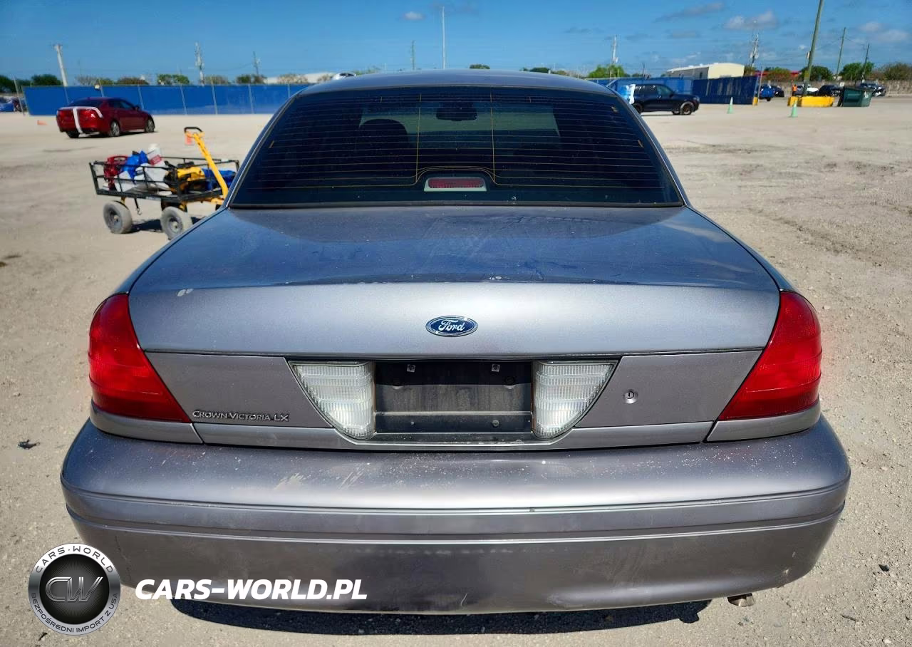 2006 Ford Crown Victoria Lx VIN:2FDHP74V26X130555 - 6