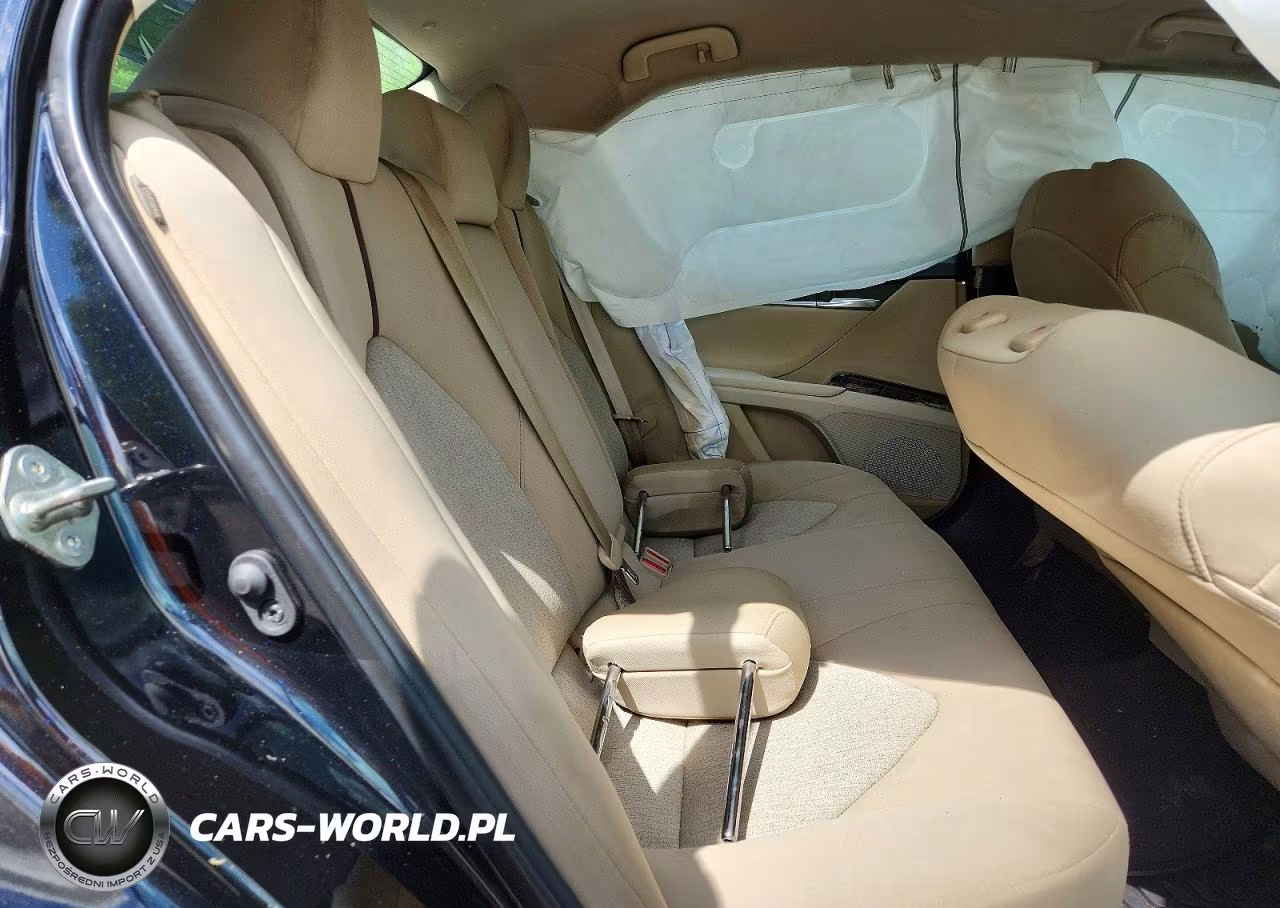 2019 Toyota Camry Le VIN:4T1B11HK7KU844478 - 10