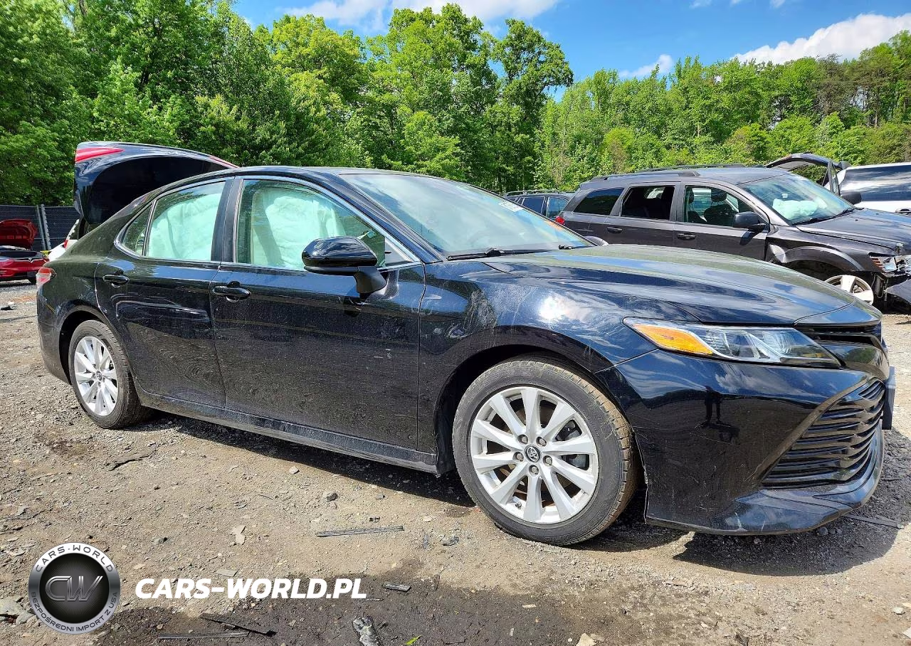 2019 Toyota Camry Le VIN:4T1B11HK7KU844478 - 4