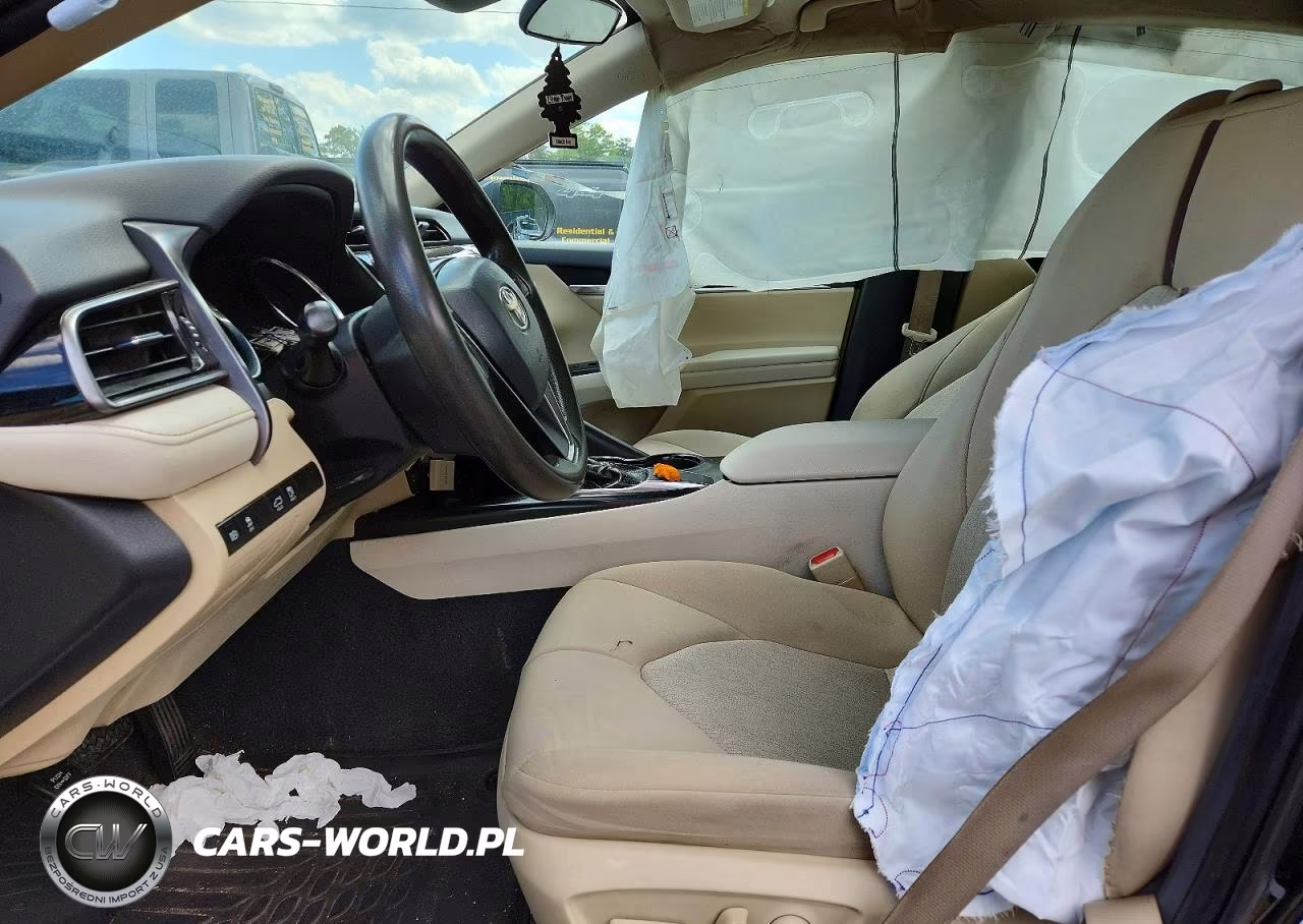 2019 Toyota Camry Le VIN:4T1B11HK7KU844478 - 7
