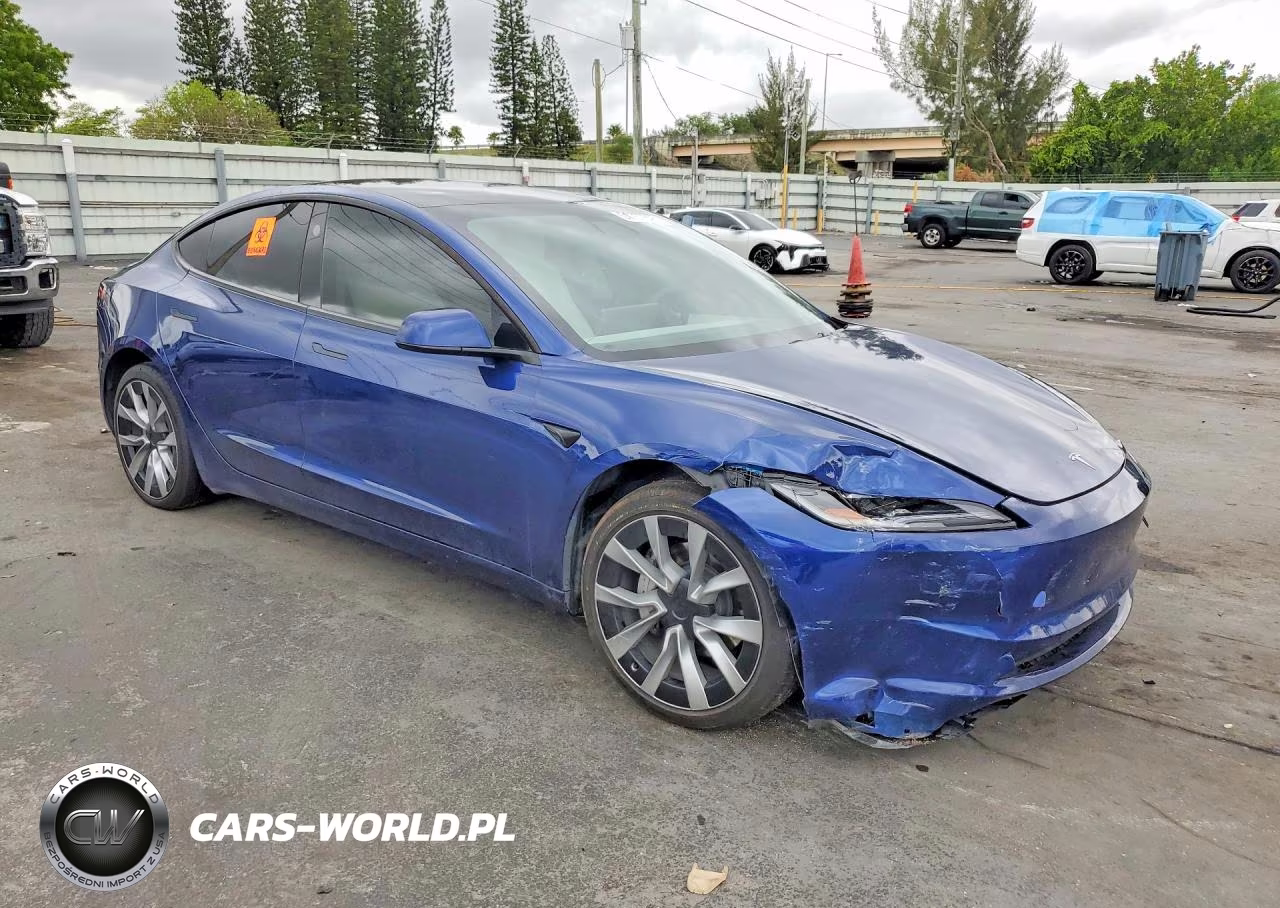 2025 Tesla Model 3 VIN:5YJ3E1EA5SF017189 - 4