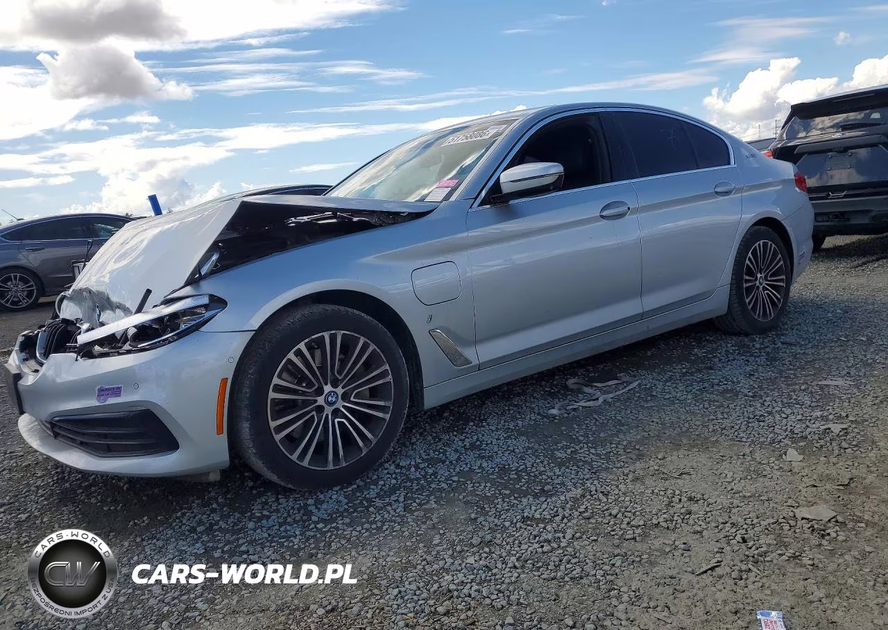 2019 BMW 530E
