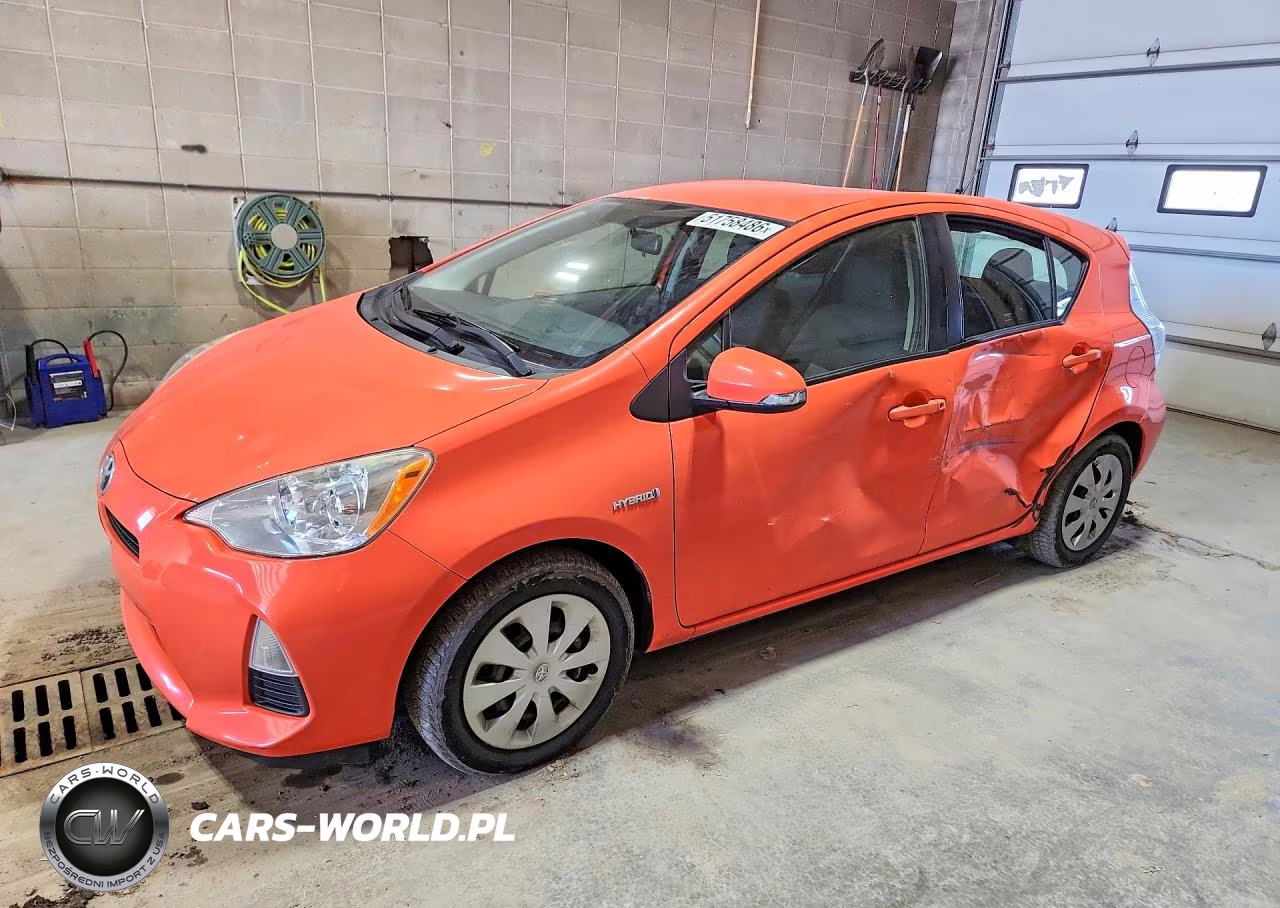 2014 Toyota Prius C Two