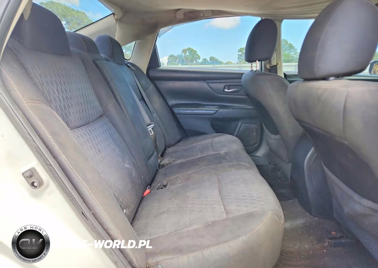 2016 Nissan Altima 2.5 S VIN:1N4AL3AP4GN324113 - 10