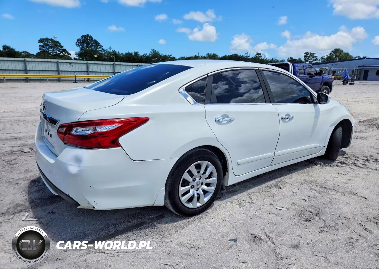 2016 Nissan Altima 2.5 S VIN:1N4AL3AP4GN324113 - 3