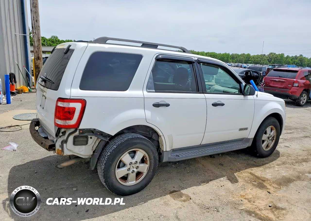 2008 Ford Escape Xlt VIN:1FMCU03Z98KC15609 - 3