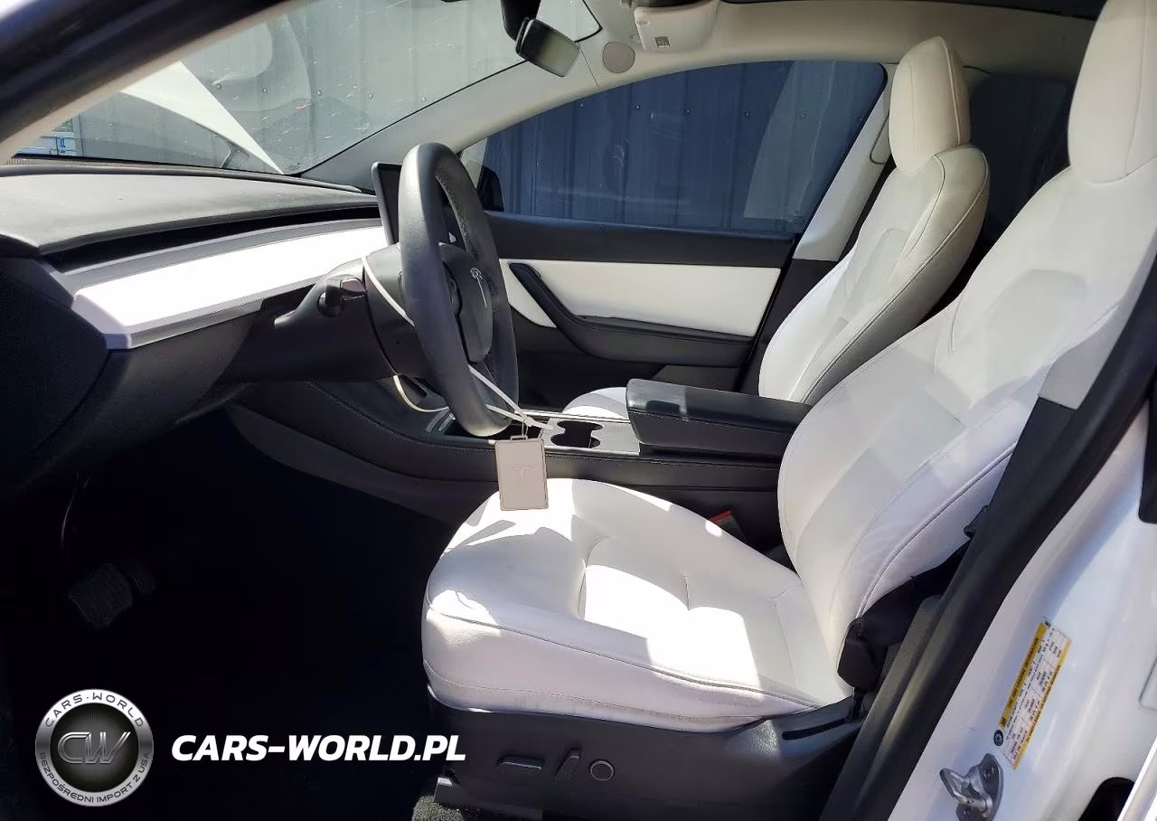 2022 Tesla Model Y VIN:7SAYGDEE2NF348470 - 7