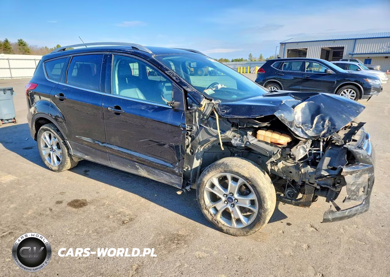 2014 Ford Escape Titanium VIN:1FMCU9J9XEUC22298 - 4