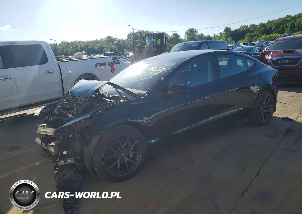 2021 Tesla Model 3 – zdjęcie 1 z 13