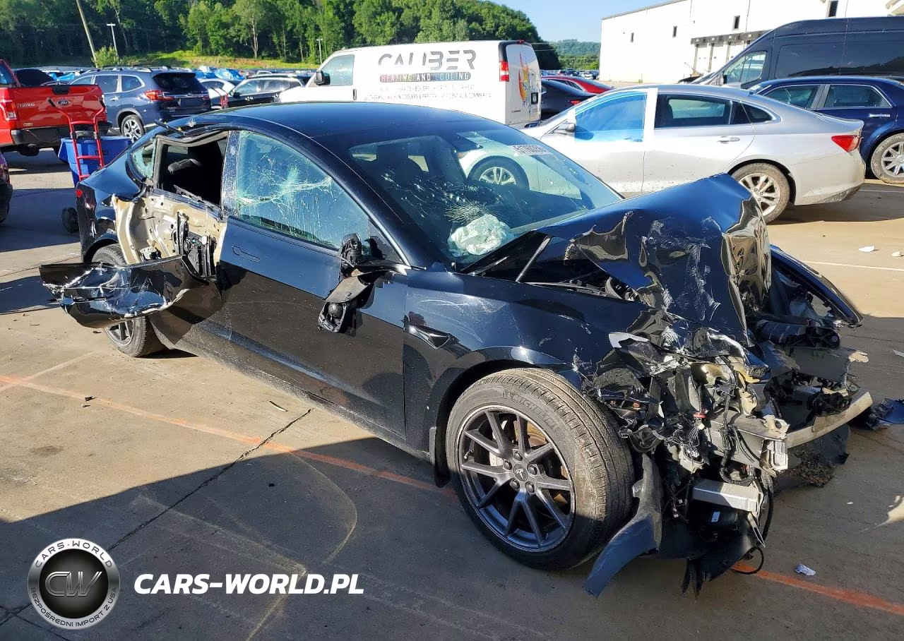 2021 Tesla Model 3 VIN:5YJ3E1EB2MF928415 - 4