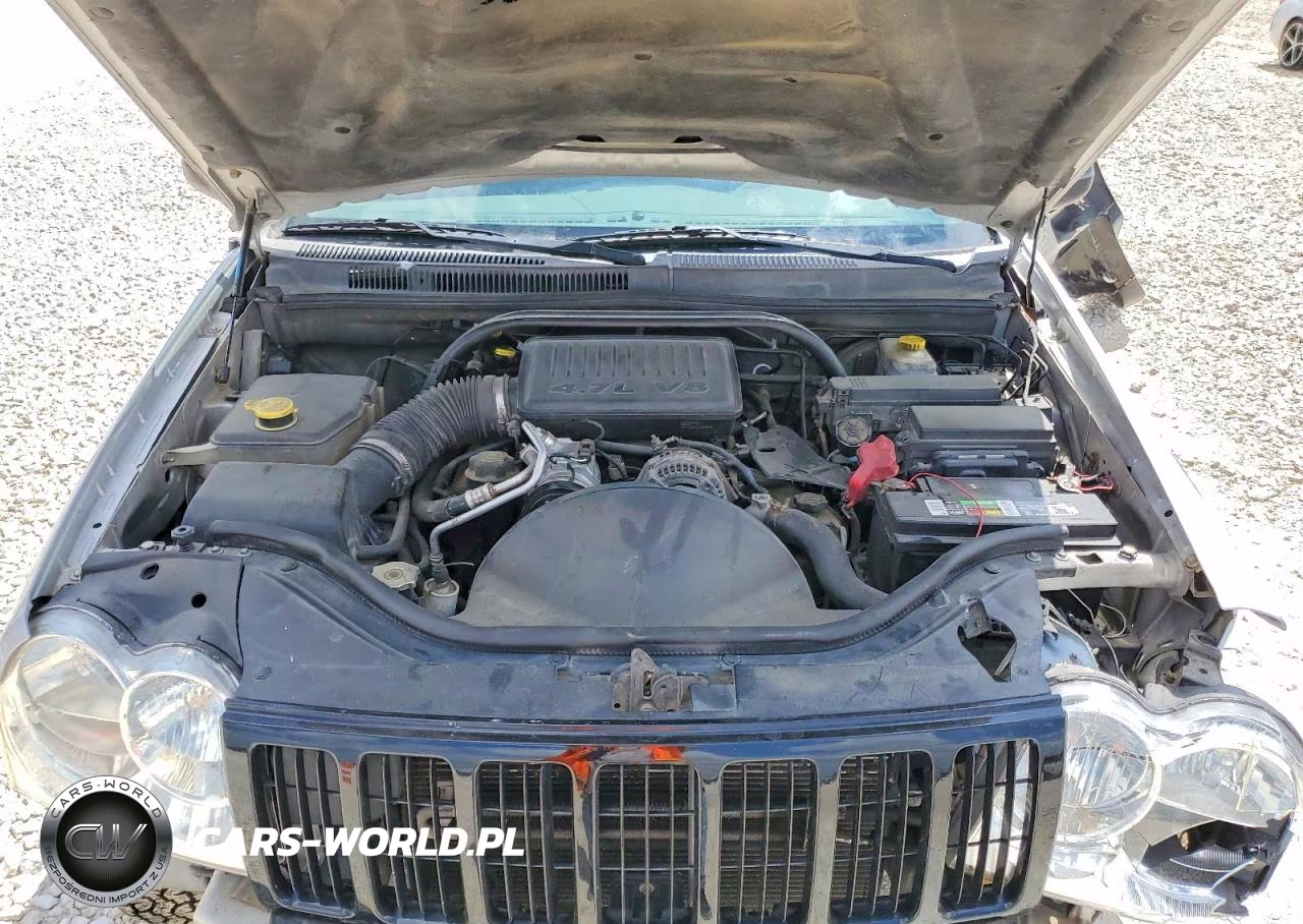2005 Jeep Grand Cherokee Laredo VIN:1J4HS48N75C526288 - 12