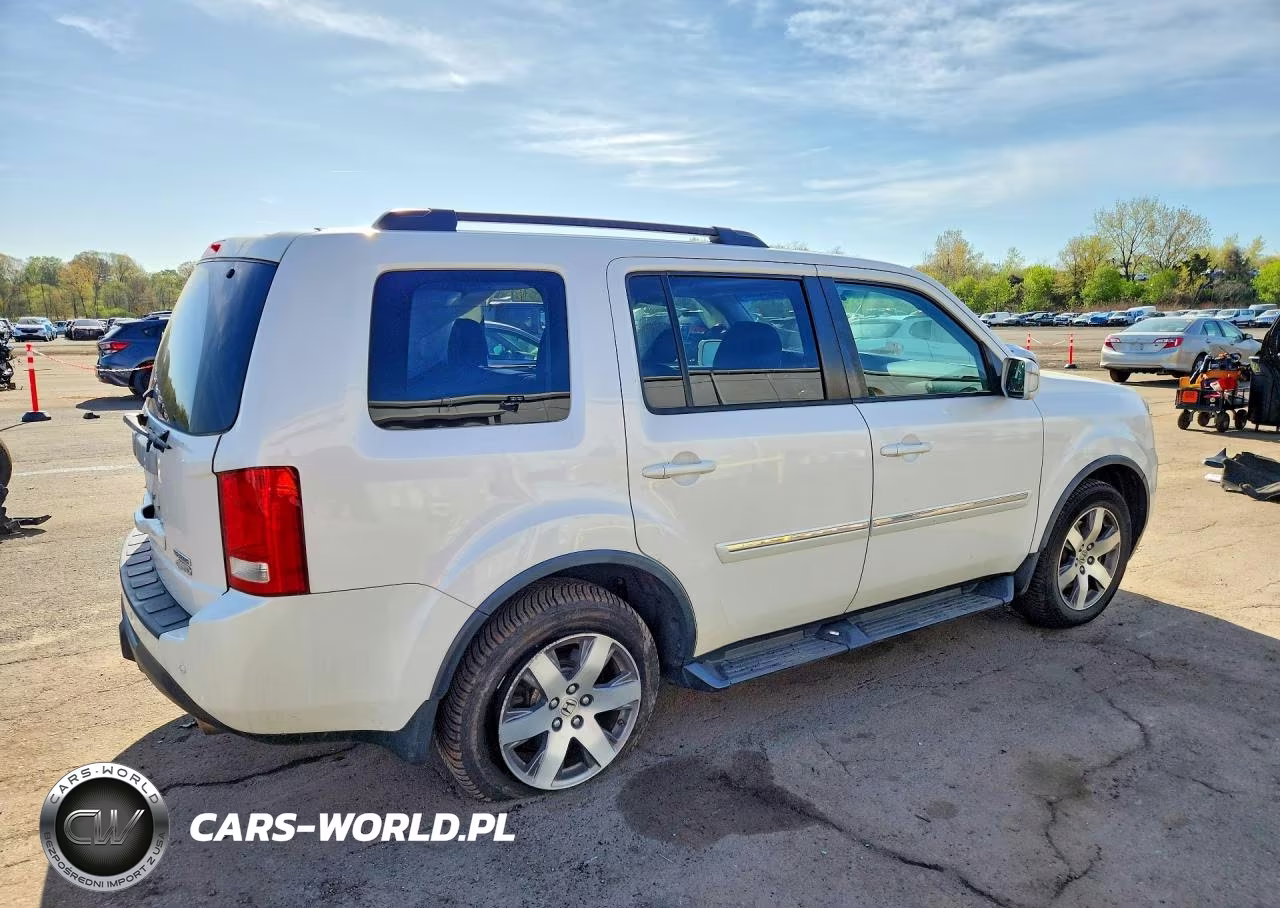 2013 Honda Pilot Touring VIN:5FNYF4H90DB066177 - 3