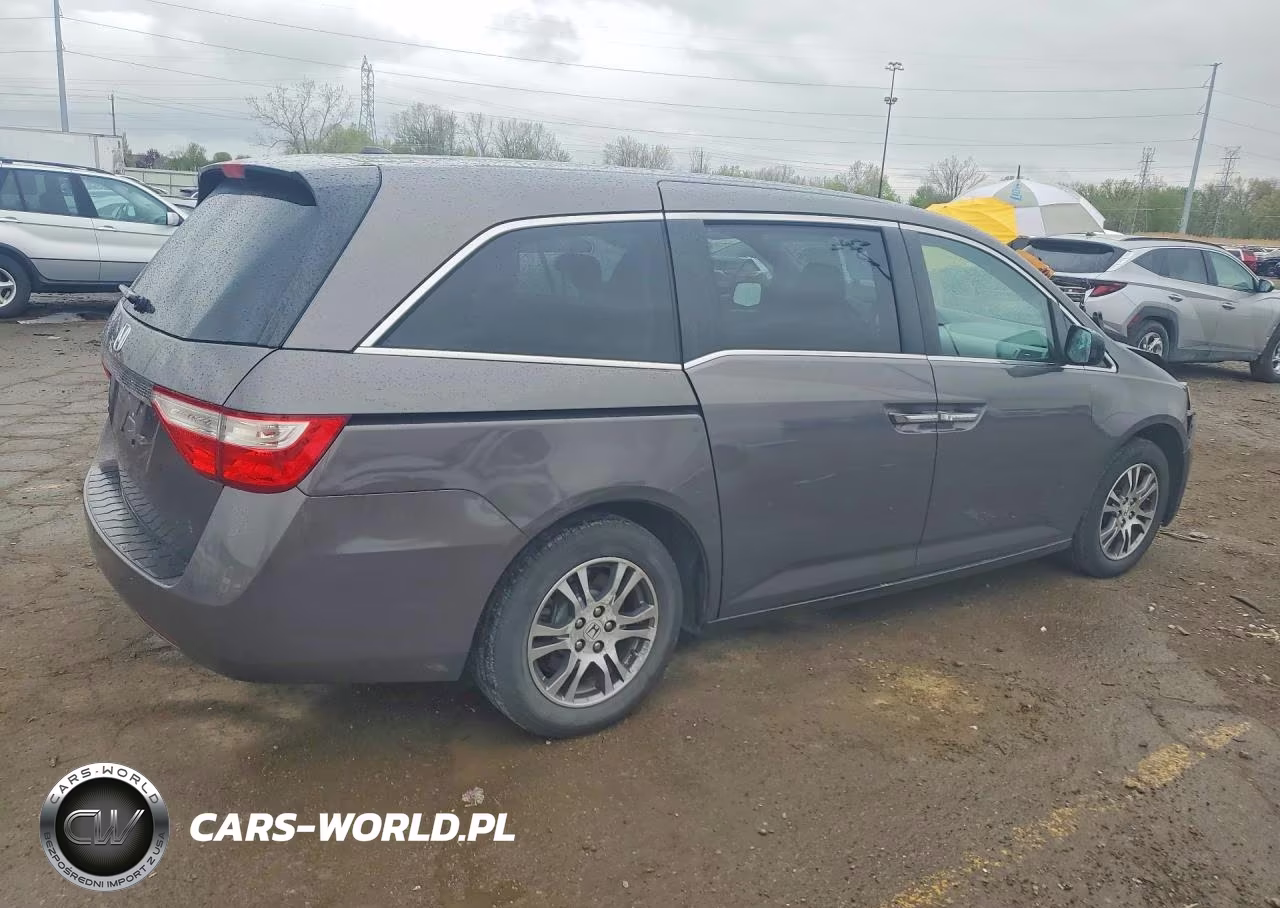 2013 Honda Odyssey Exl VIN:5FNRL5H64DB049567 - 3