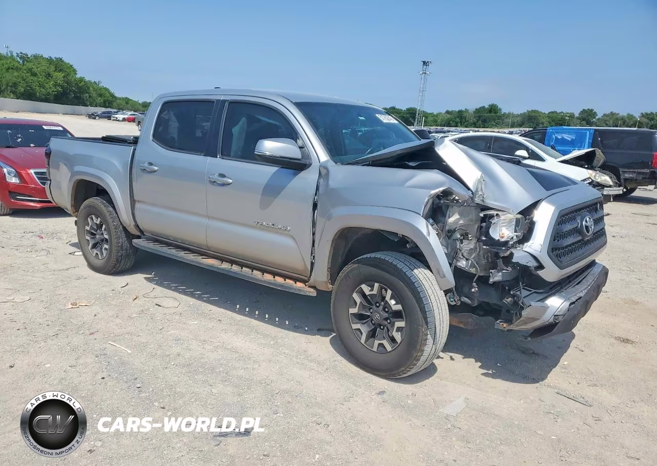 2017 Toyota Tacoma Trd Sport VIN:5TFAZ5CN2HX047239 - 4