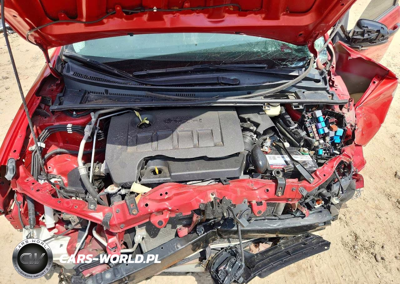 2018 Toyota Corolla Le VIN:5YFBURHE6JP821547 - 11