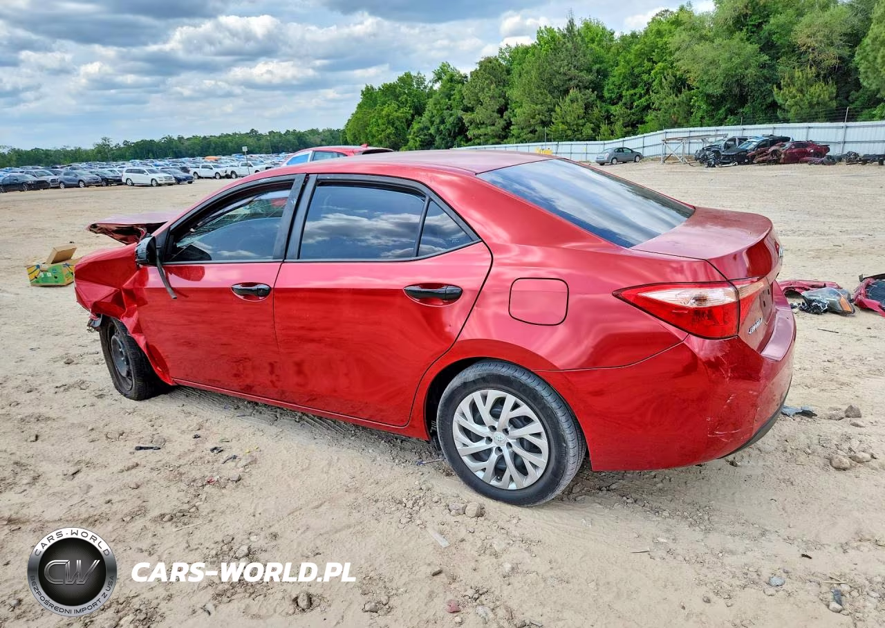 2018 Toyota Corolla Le VIN:5YFBURHE6JP821547 - 2