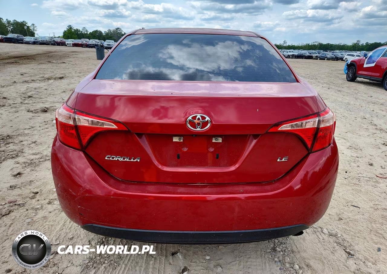 2018 Toyota Corolla Le VIN:5YFBURHE6JP821547 - 6