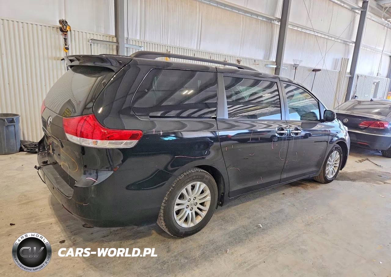 2013 Toyota Sienna Xle 8-Passenger VIN:5TDYK3DC5DS298566 - 3