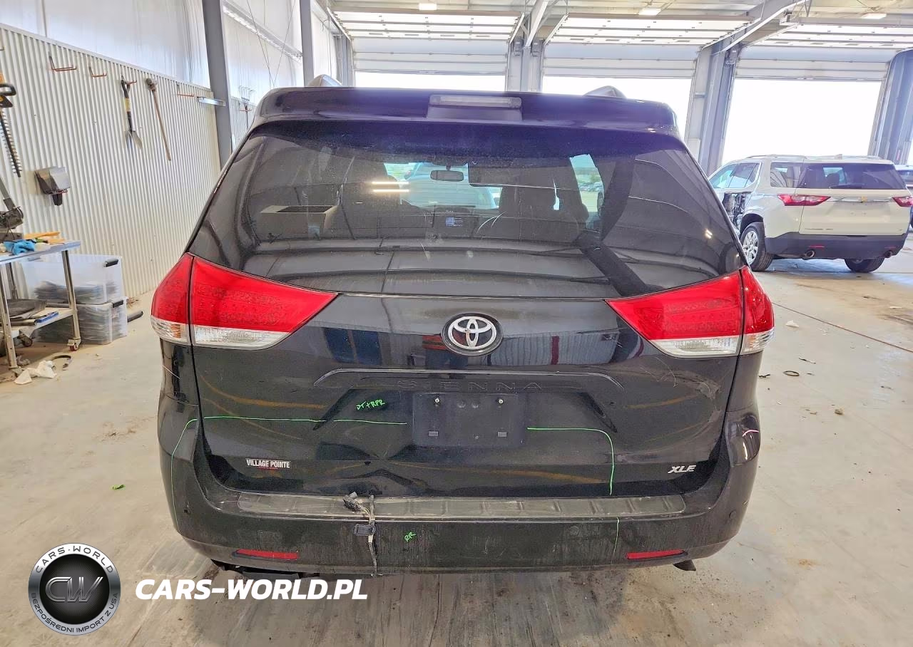 2013 Toyota Sienna Xle 8-Passenger VIN:5TDYK3DC5DS298566 - 6
