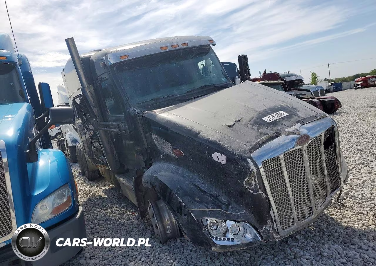 2016 Peterbilt 579 Semi Truck