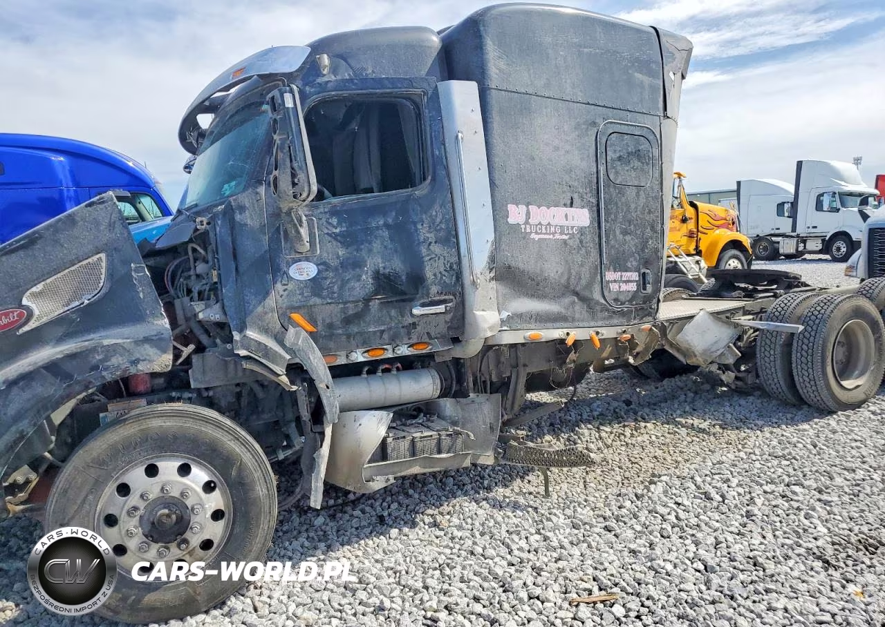 2016 Peterbilt 579 Semi Truck VIN:1XPBD49X5GD204055 - 9