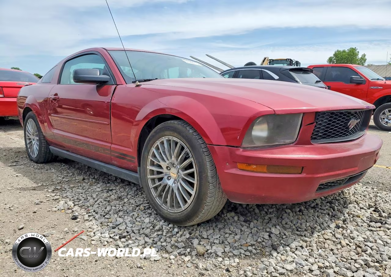 2007 Ford Mustang VIN:1ZVFT80N775212125 - 4