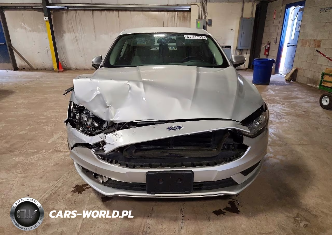 2018 Ford Fusion S Hybrid VIN:3FA6P0UU5JR122203 - 5