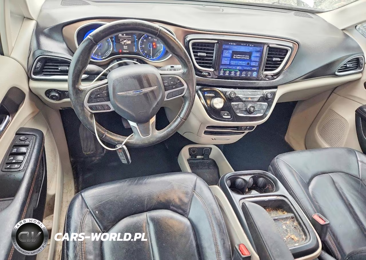 2017 Chrysler Pacifica Touring L VIN:2C4RC1BG5HR795580 - 8