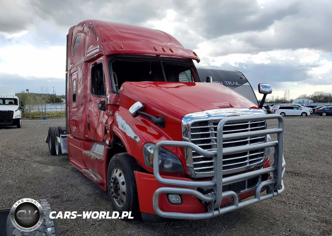 2018 Freightliner Cascadia 125 Semi Truck