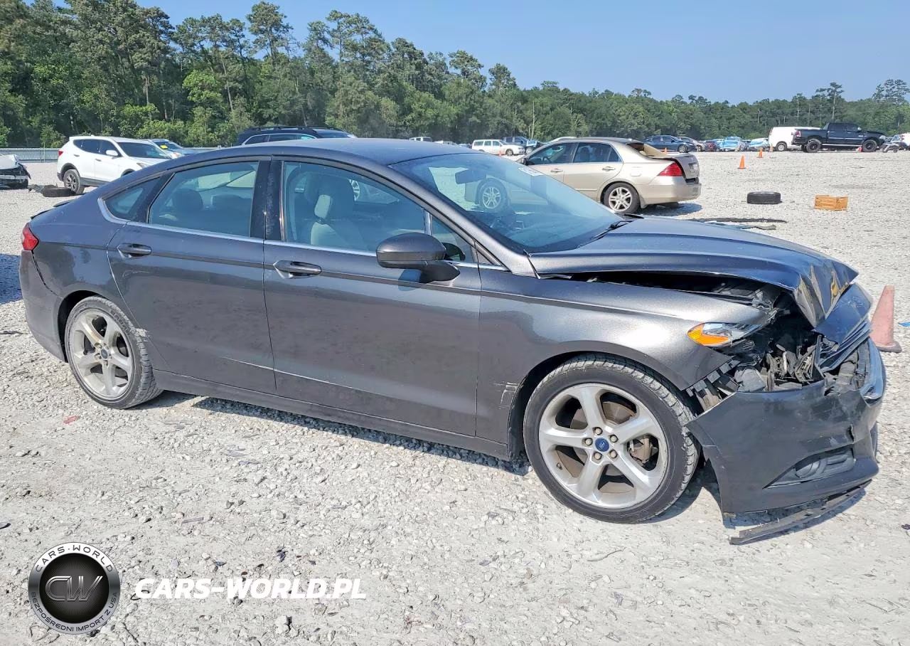 2016 Ford Fusion S VIN:3FA6P0G73GR345466 - 4
