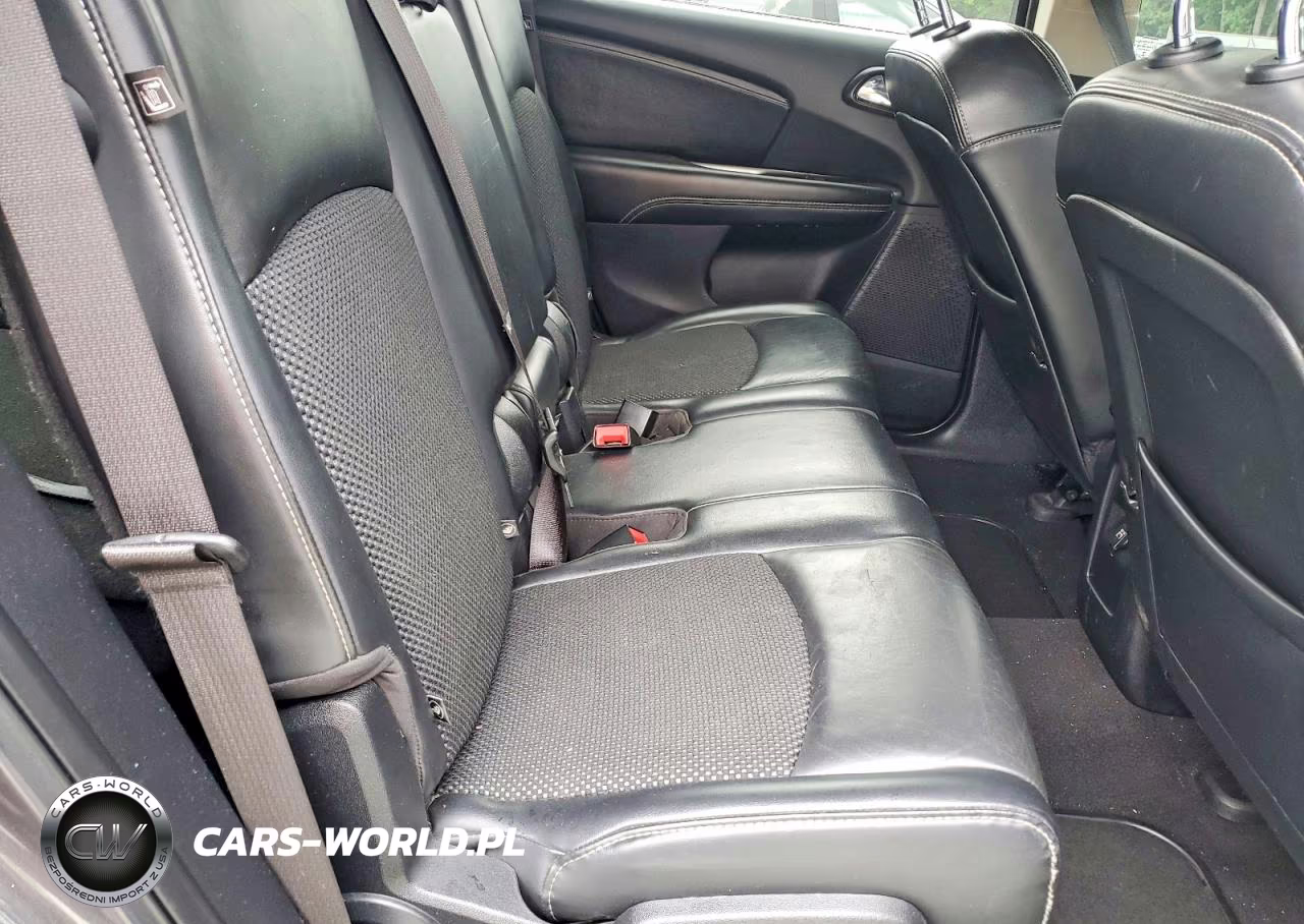 2020 Dodge Journey Crossroad VIN:3C4PDCGB1LT271393 - 11