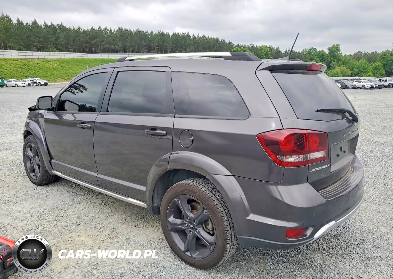 2020 Dodge Journey Crossroad VIN:3C4PDCGB1LT271393 - 2