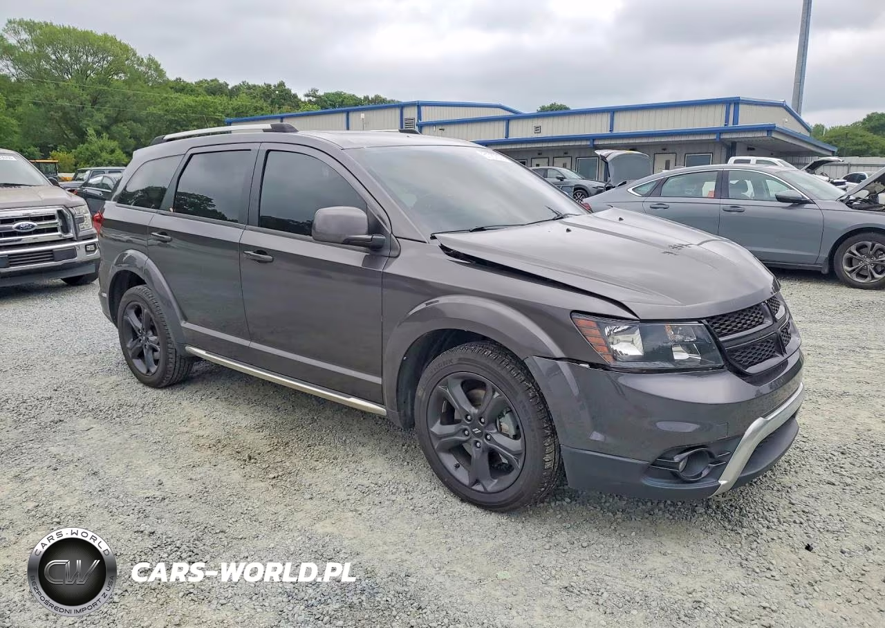 2020 Dodge Journey Crossroad VIN:3C4PDCGB1LT271393 - 4