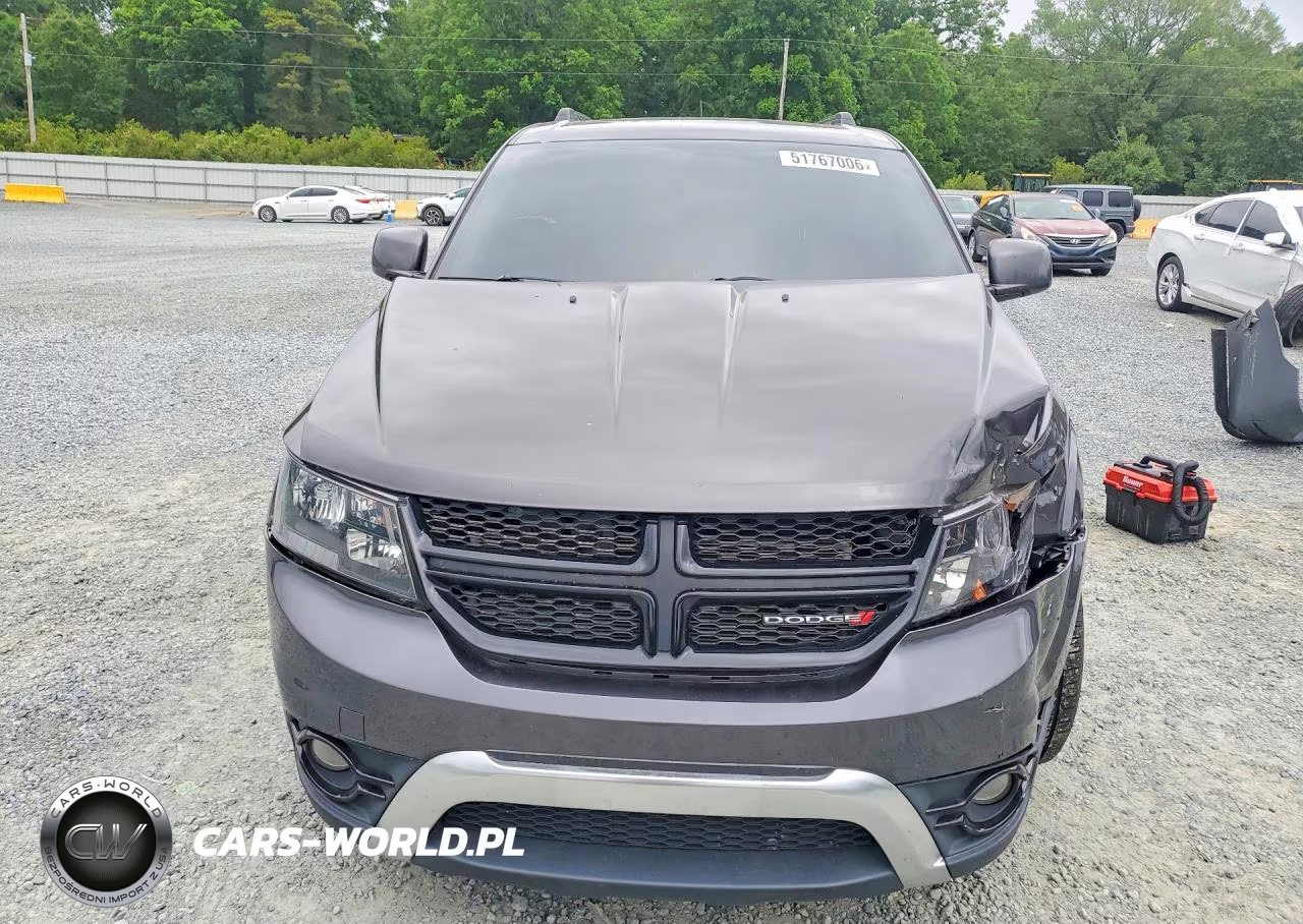 2020 Dodge Journey Crossroad VIN:3C4PDCGB1LT271393 - 5