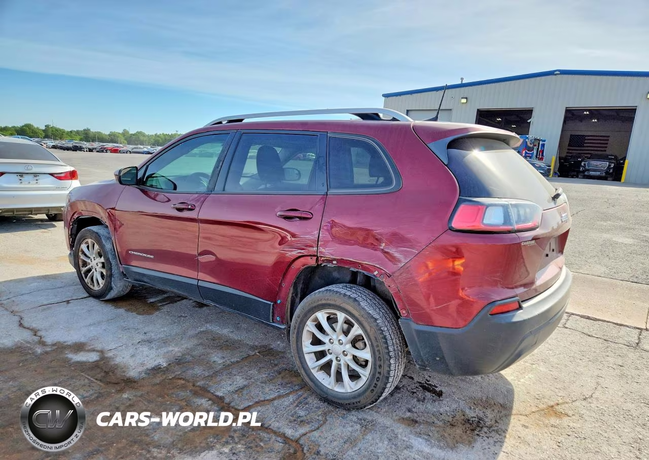 2020 Jeep Cherokee Latitude VIN:1C4PJLCB9LD586317 - 2