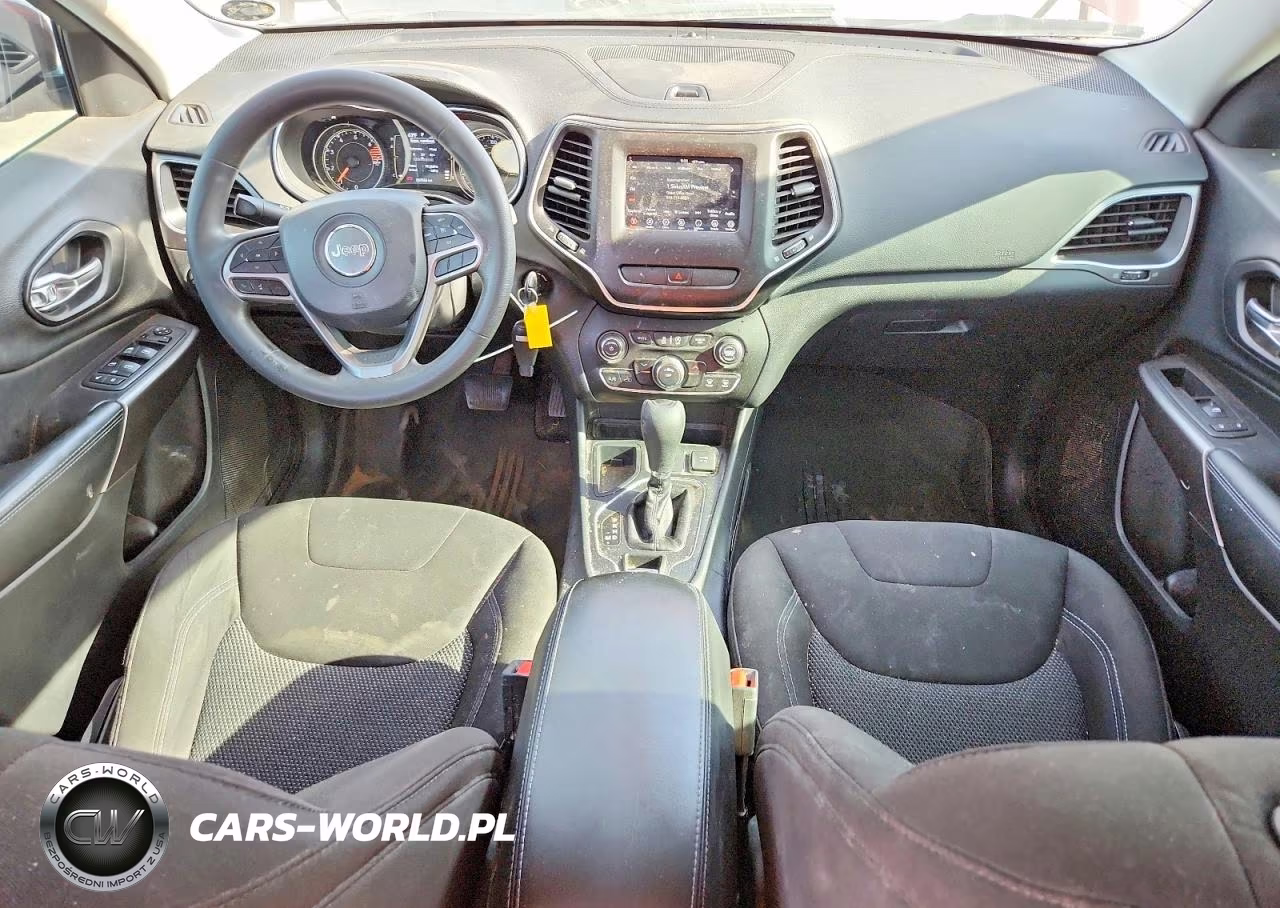 2020 Jeep Cherokee Latitude VIN:1C4PJLCB9LD586317 - 8