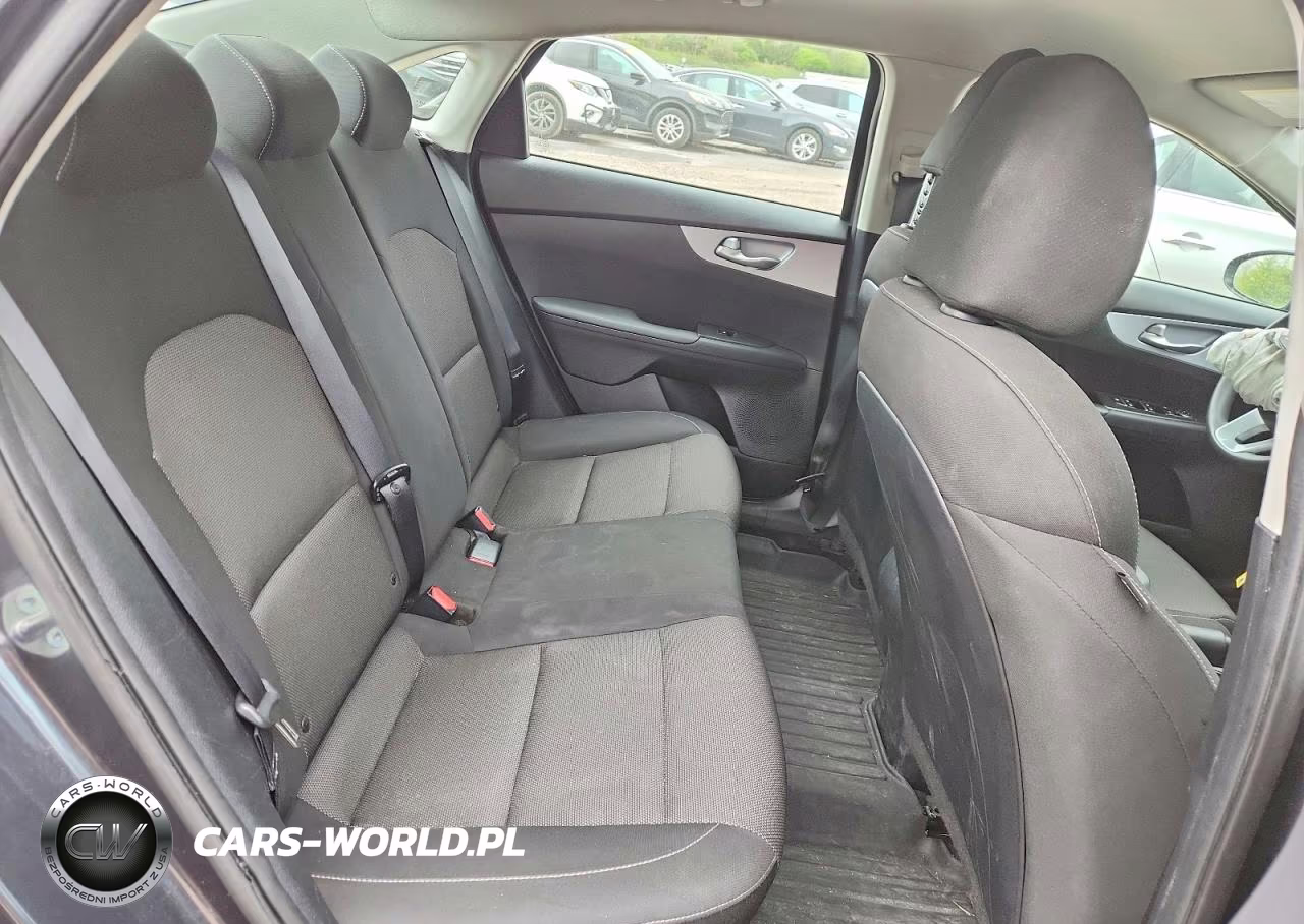 2024 Kia Forte Lxs VIN:3KPF24ADXRE708693 - 10