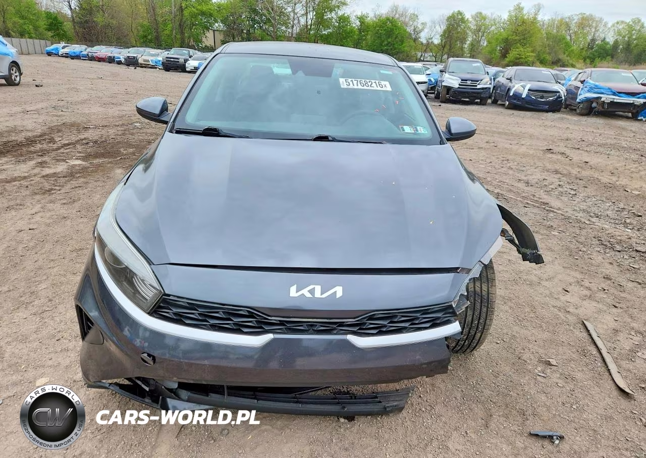 2024 Kia Forte Lxs VIN:3KPF24ADXRE708693 - 5