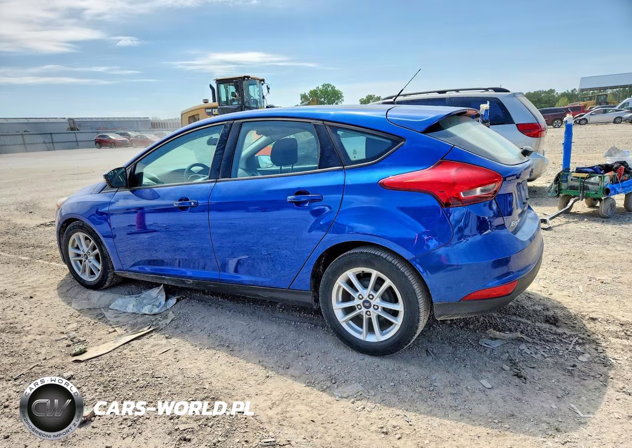 2018 Ford Focus Se VIN:1FADP3K22JL222400 - 2