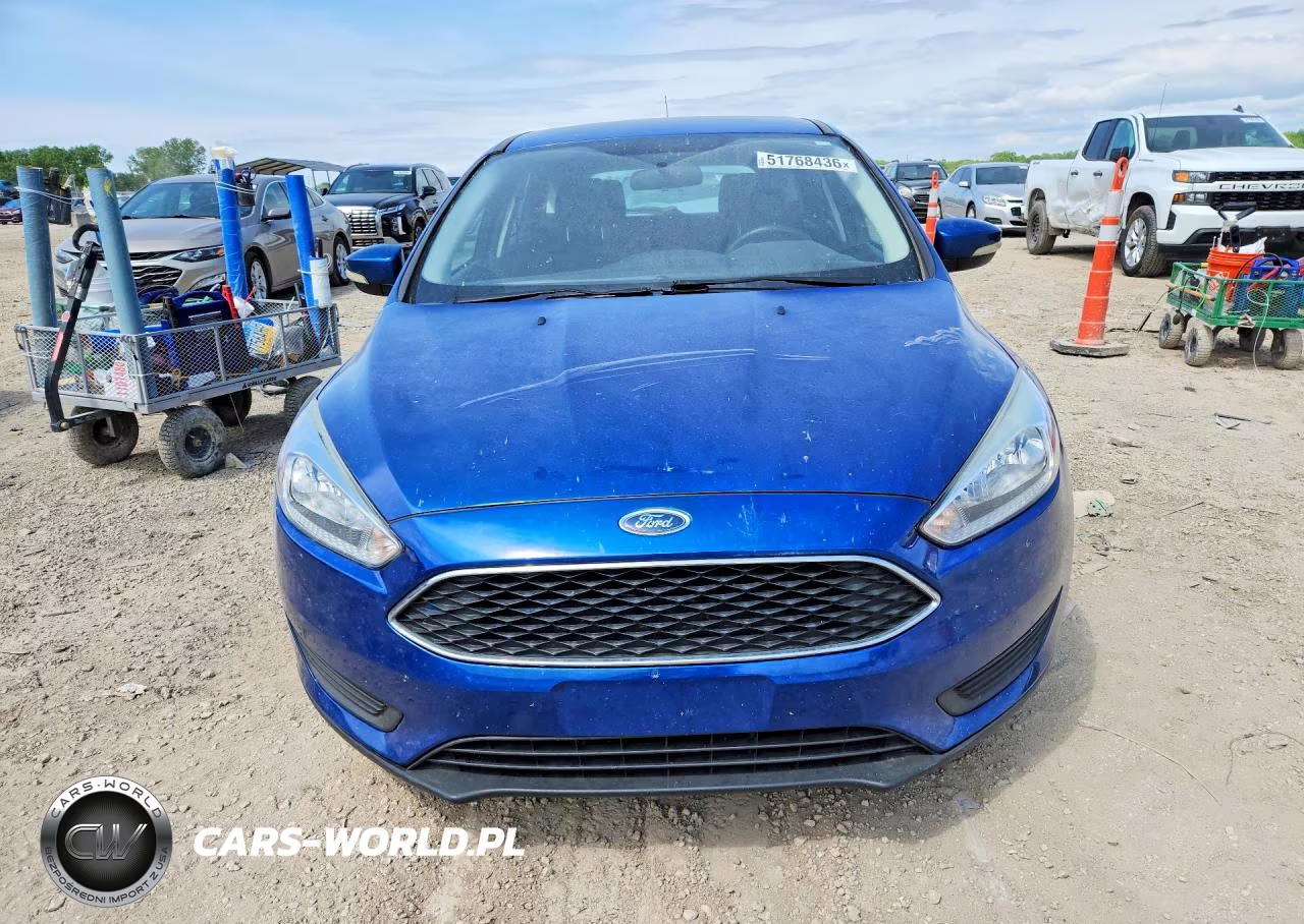 2018 Ford Focus Se VIN:1FADP3K22JL222400 - 5
