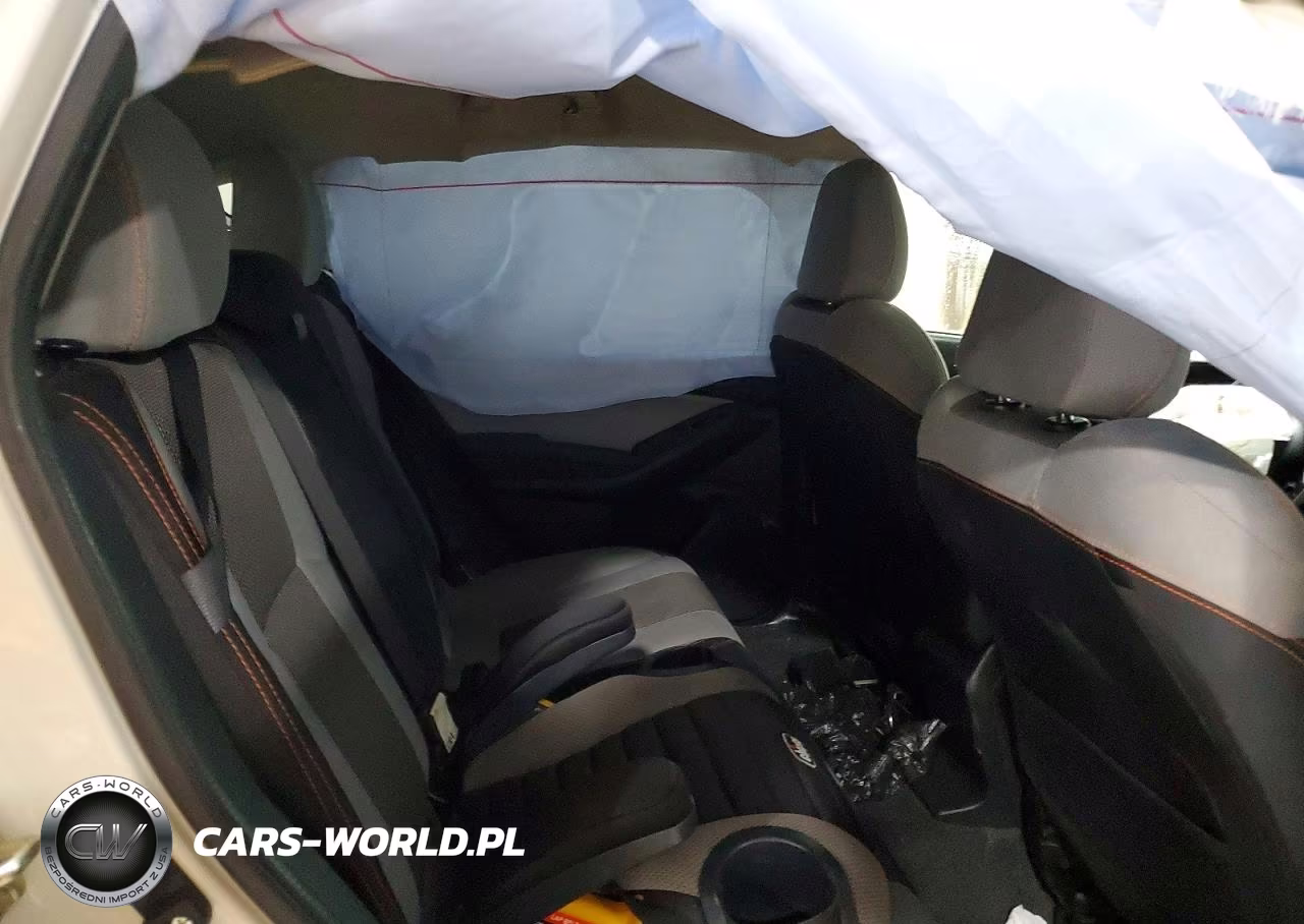 2019 Subaru Crosstrek Premium VIN:JF2GTACCXKH370461 - 10