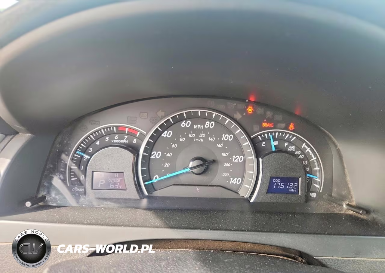 2014 Toyota Camry Le VIN:4T4BF1FK2ER362581 - 9