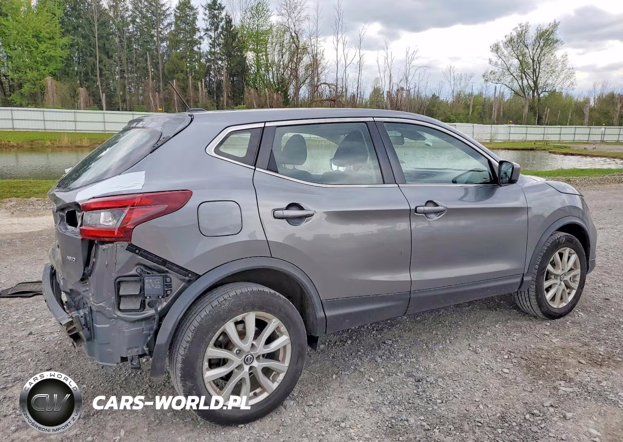 2021 Nissan Rogue Sport S VIN:JN1BJ1AW5MW660197 - 3