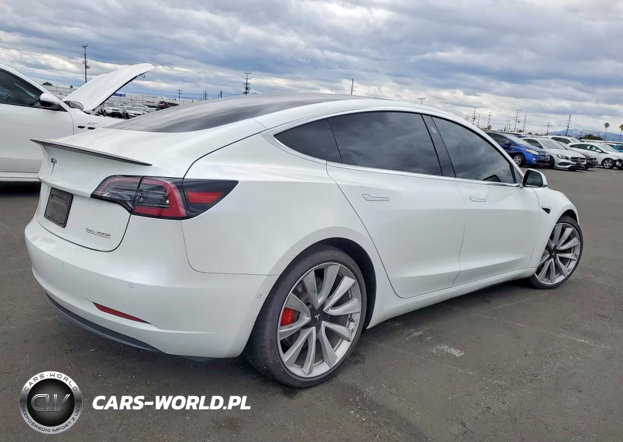 2019 Tesla Model 3 VIN:5YJ3E1EB7KF514026 - 3